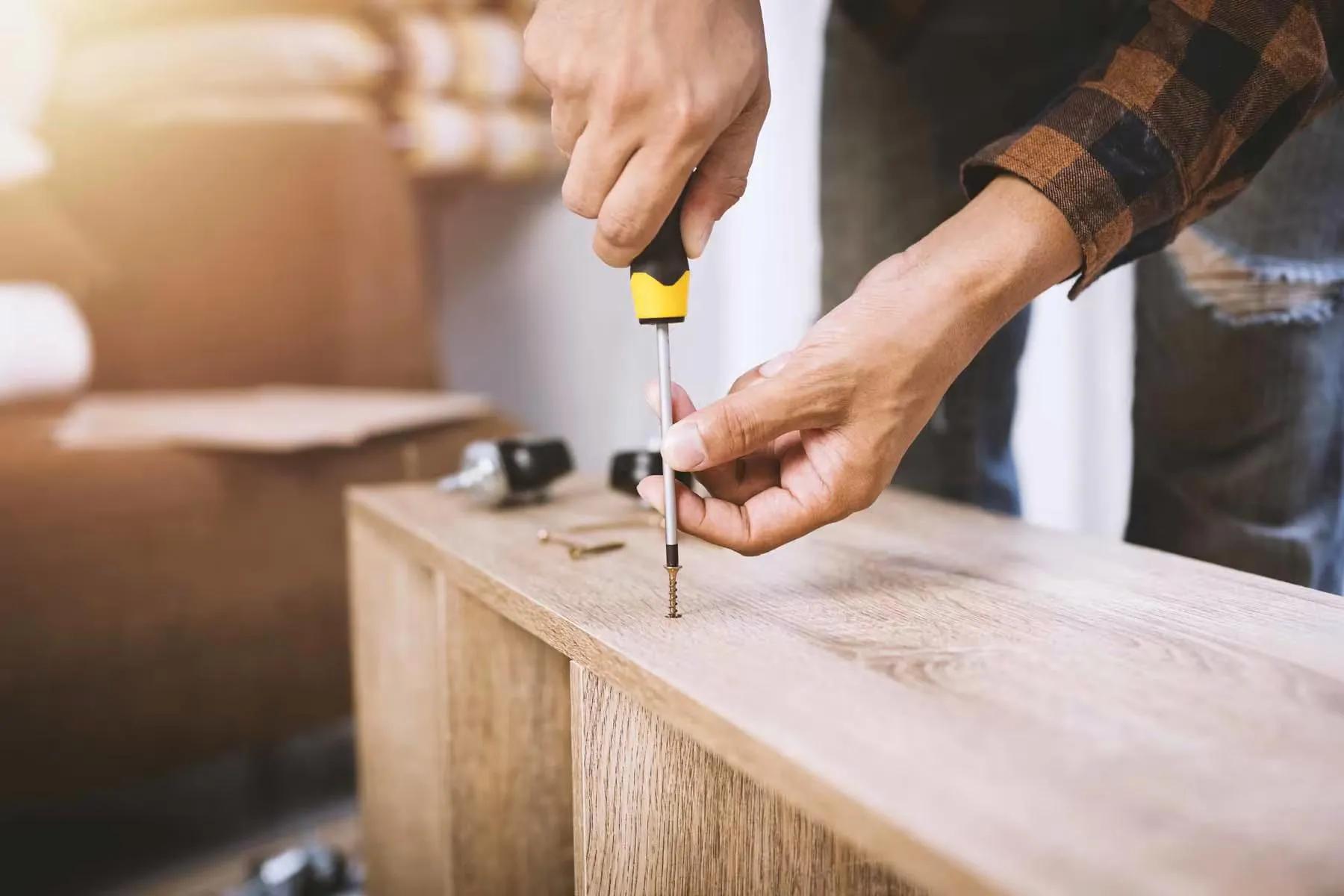 Professional Furniture Repairs: Restorin